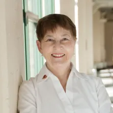 Lynette-Crane-1.jpeg