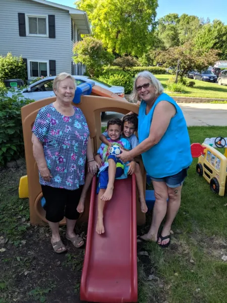 Shelley-Peterson-on-right-with-two-grandkids-and-sister-Mer-768x1024.jpeg