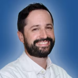 headshot of Peter Grayson, MD