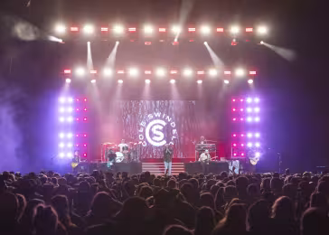 heart 360 concert cole swindell