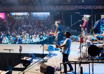 heart 360 concert stage