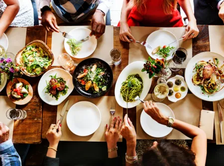 eating at a dining table